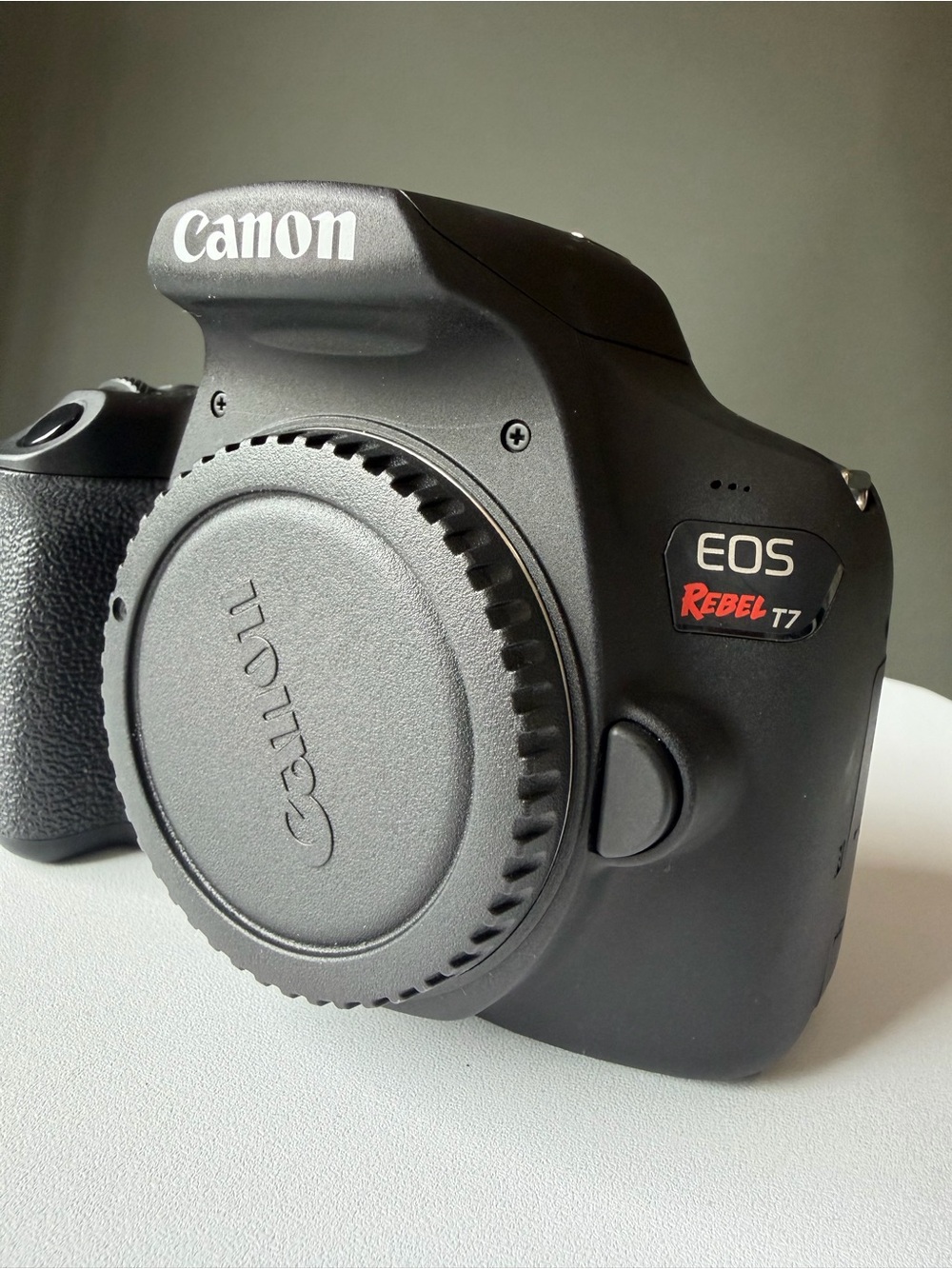Canon EOS Rebel T7 DSLR Camera Body NWOB